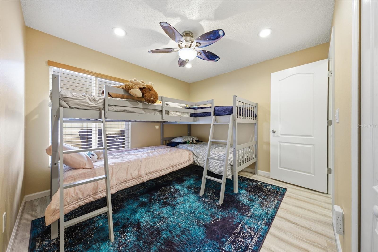 Image 26 of 50 For 4852 Ridgemoor Circle