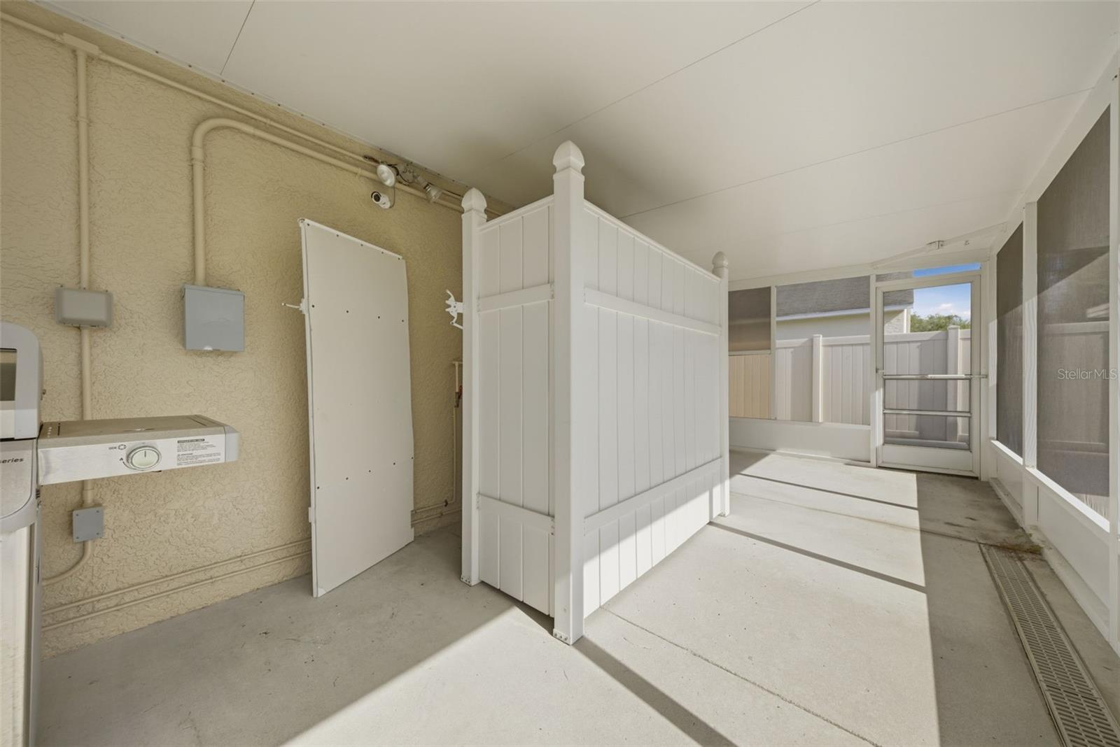 Image 33 of 50 For 4852 Ridgemoor Circle