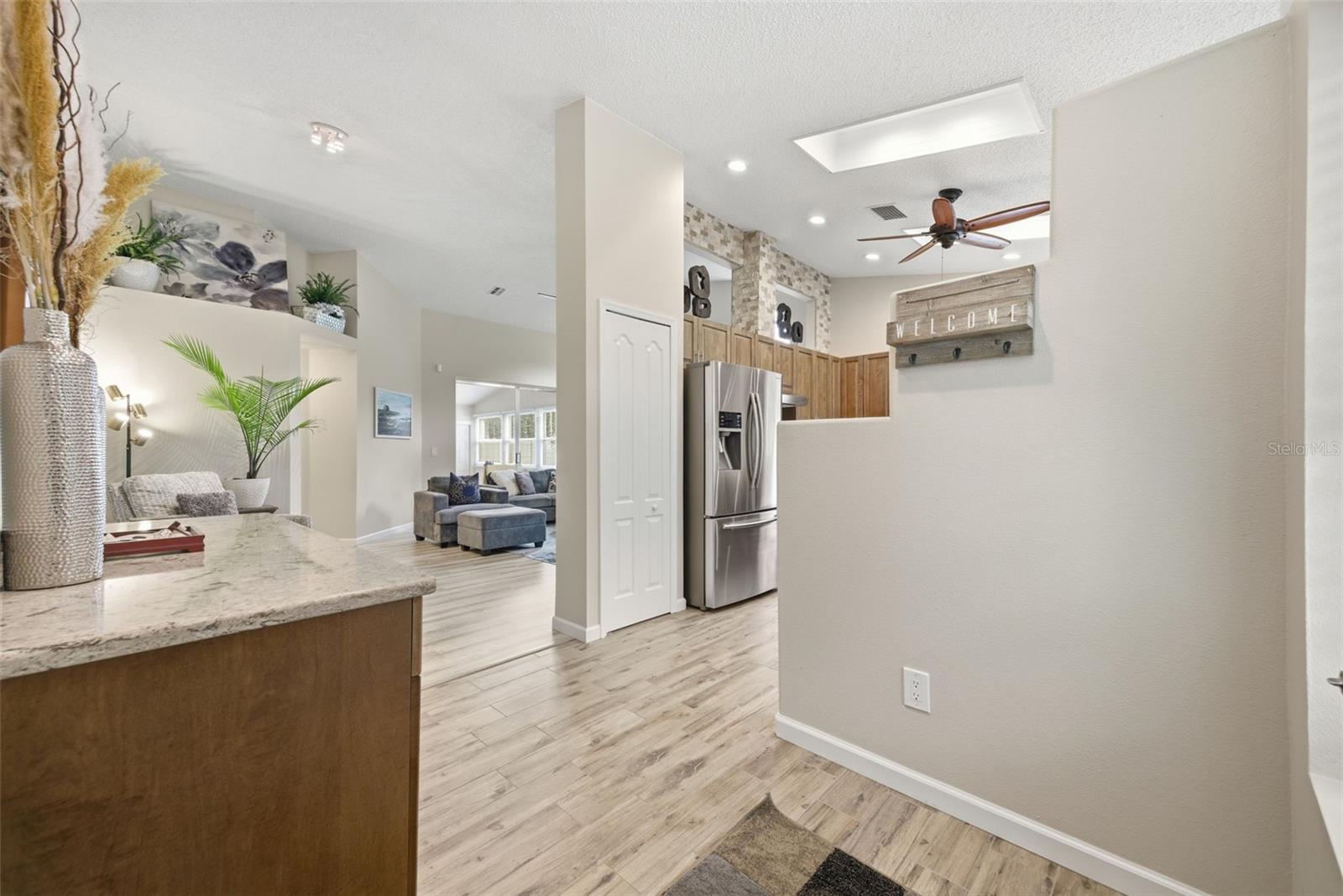 Image 5 of 50 For 4852 Ridgemoor Circle