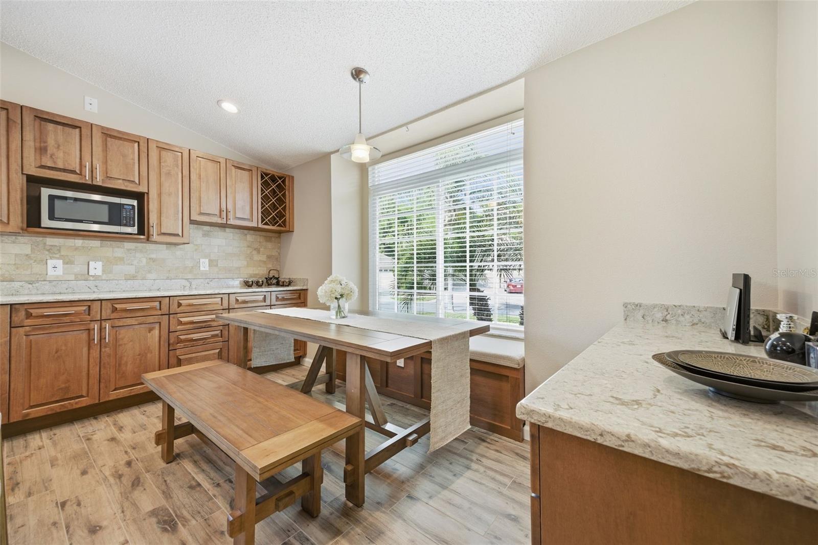 Image 7 of 50 For 4852 Ridgemoor Circle