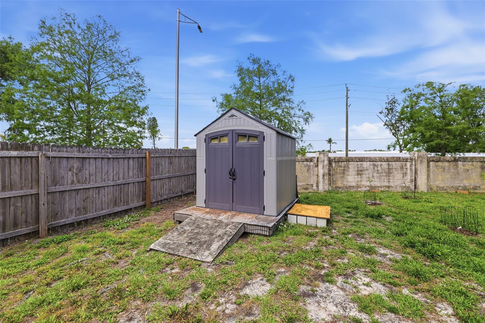 Image 24 of 33 For 2959 Lockwood Meadows Boulevard