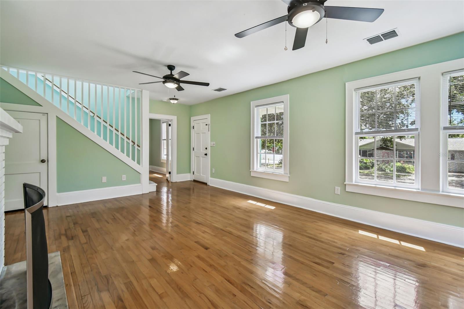 Image 15 of 75 For 758 Wood Street