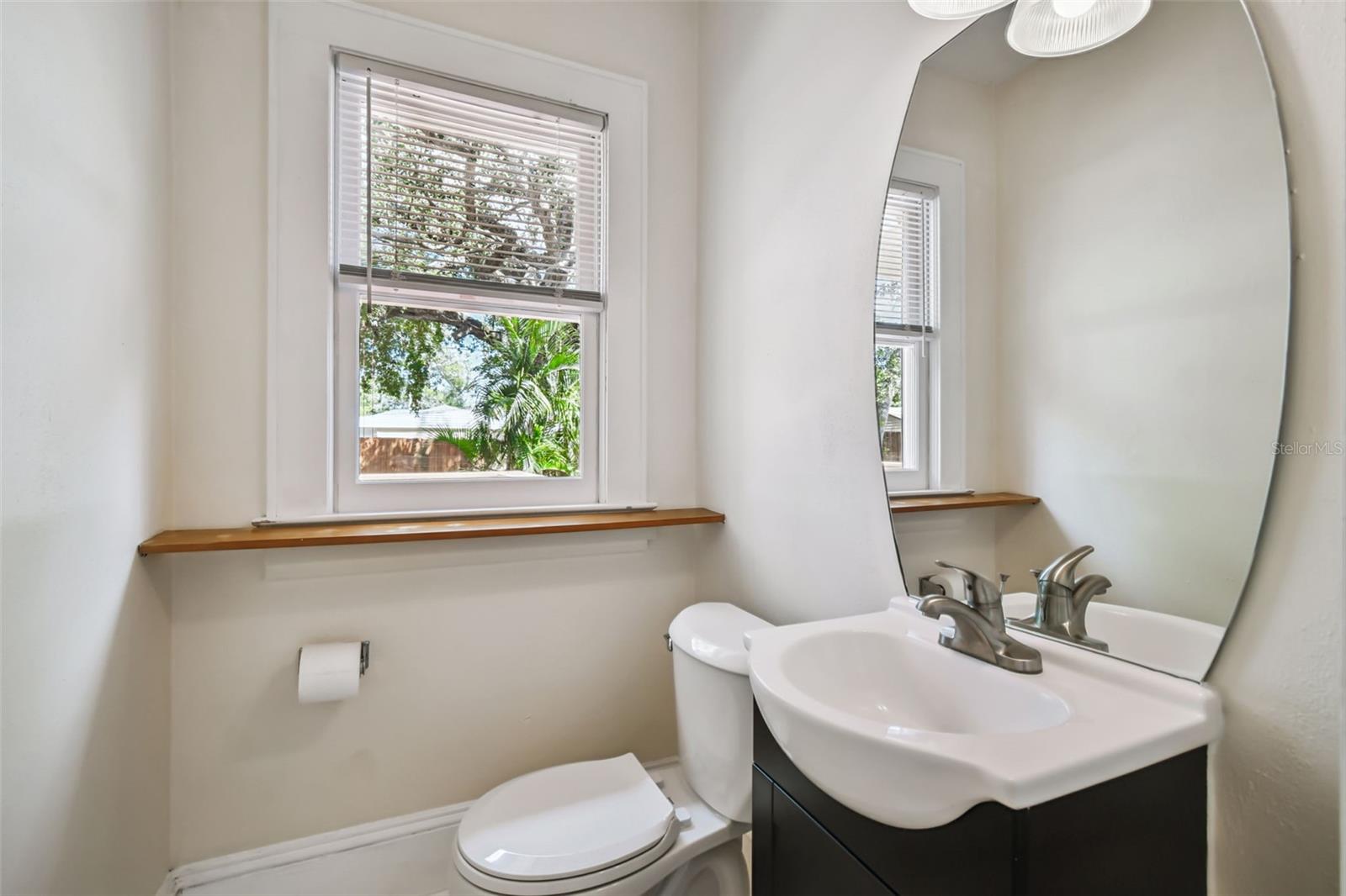 Image 25 of 75 For 758 Wood Street