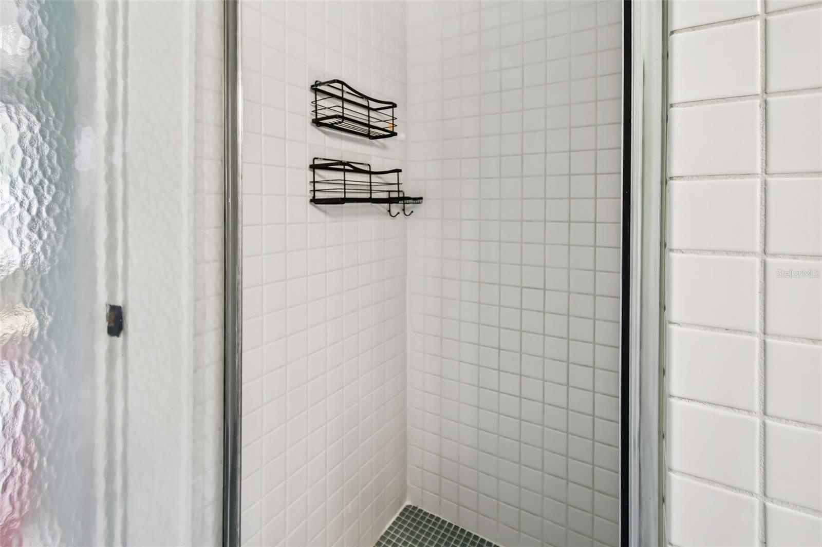 Image 32 of 75 For 758 Wood Street