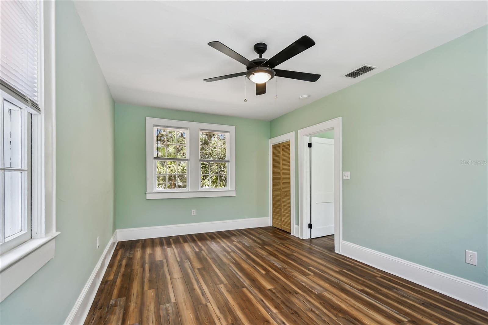 Image 44 of 75 For 758 Wood Street