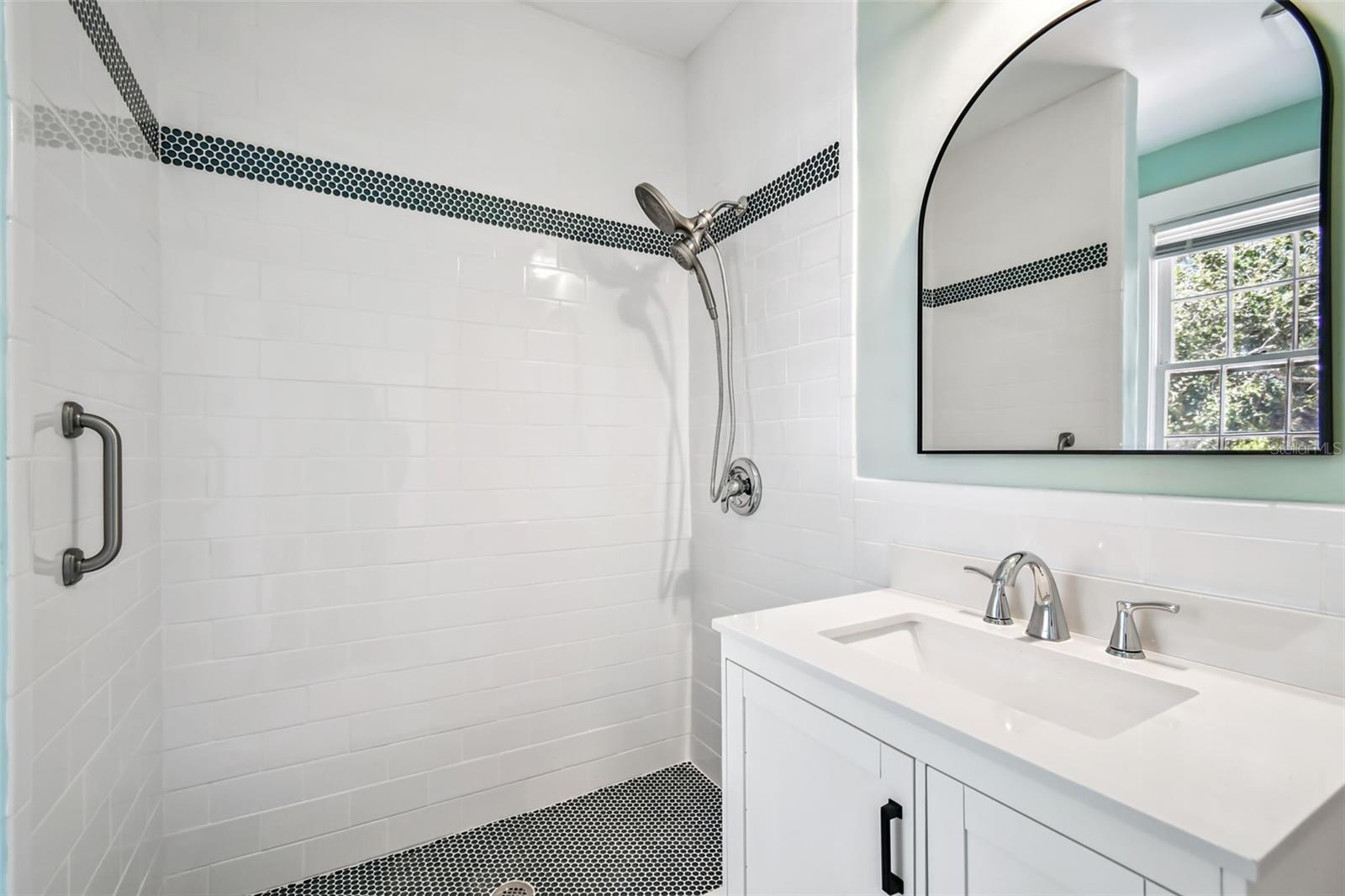 Image 49 of 75 For 758 Wood Street