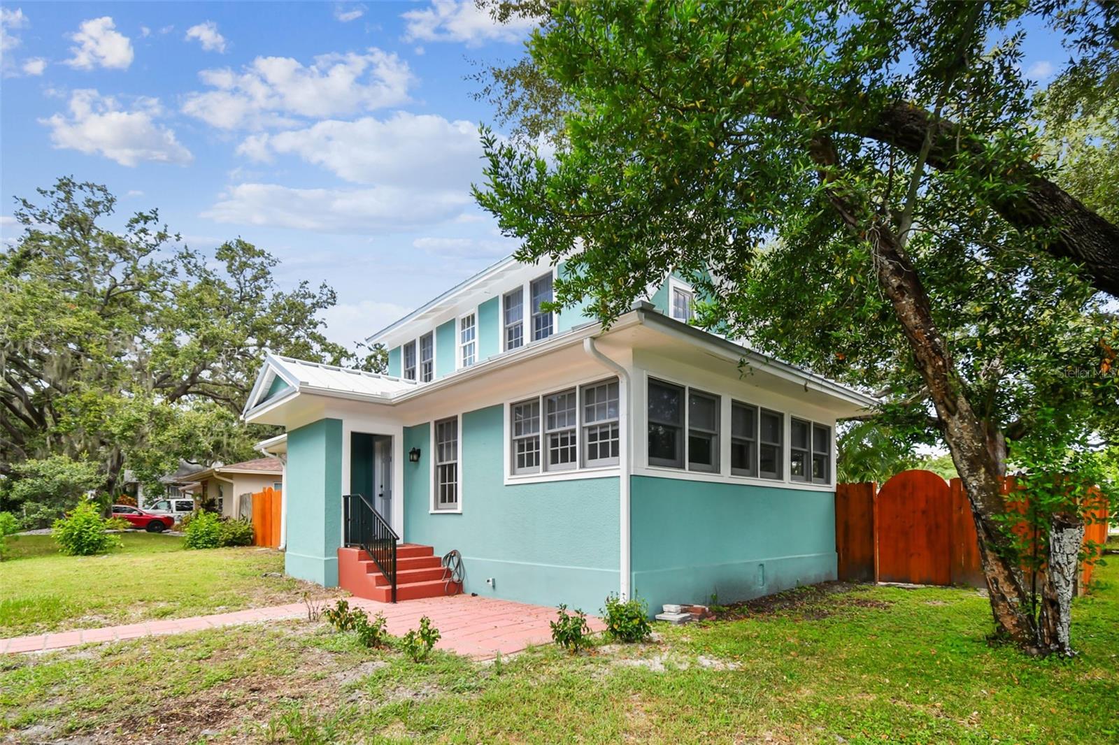 Image 5 of 75 For 758 Wood Street