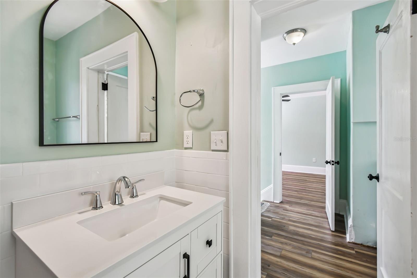 Image 51 of 75 For 758 Wood Street