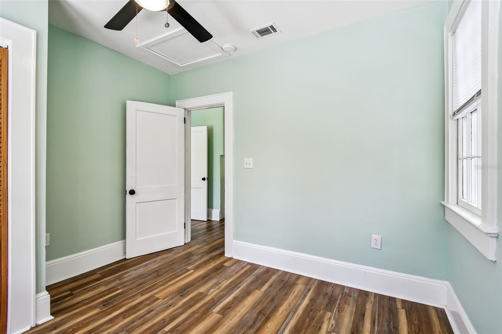 Image 54 of 75 For 758 Wood Street