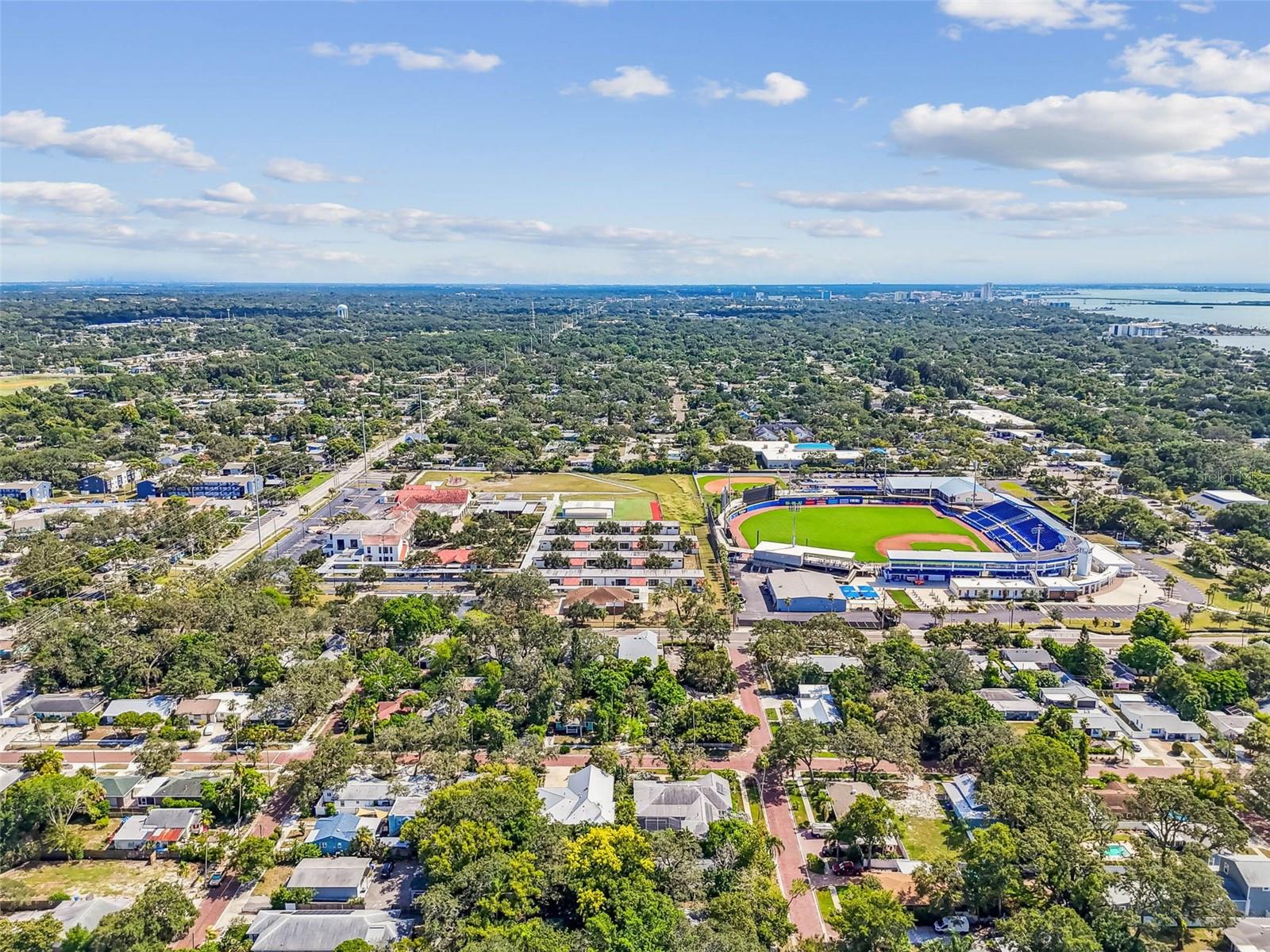 Image 70 of 75 For 758 Wood Street