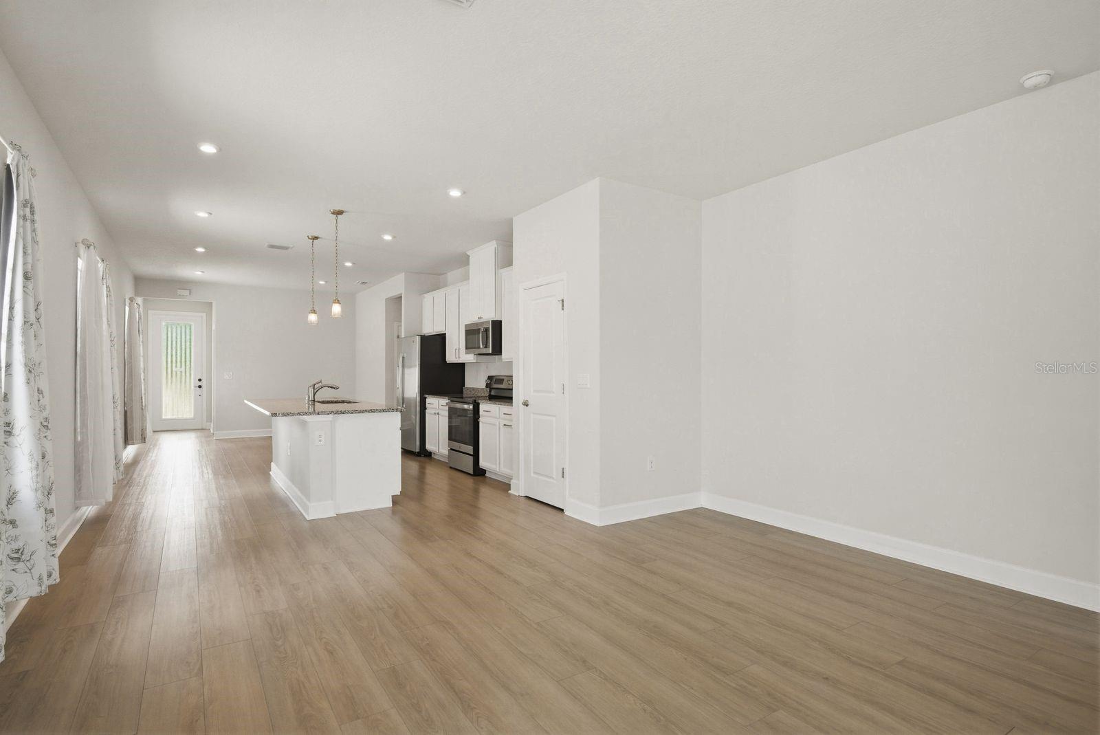 Image 10 of 28 For 19056 Heavenside Court