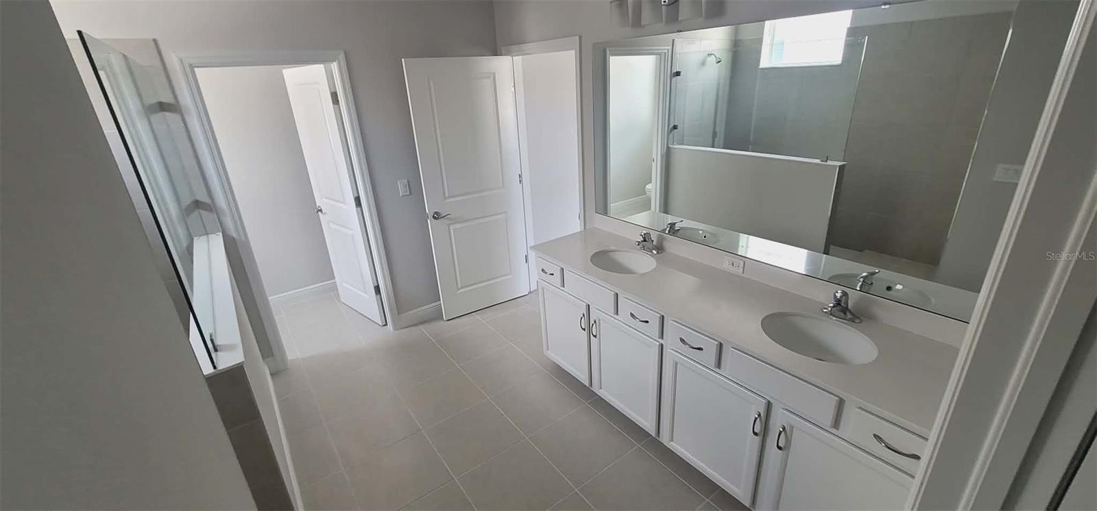 Image 5 of 12 For 9273 Highland Hills Drive