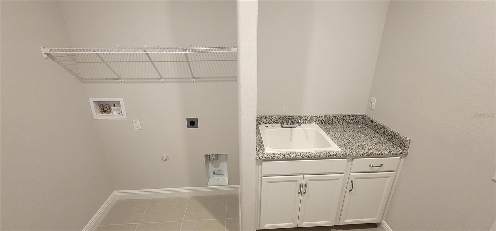 Image 7 of 12 For 9273 Highland Hills Drive