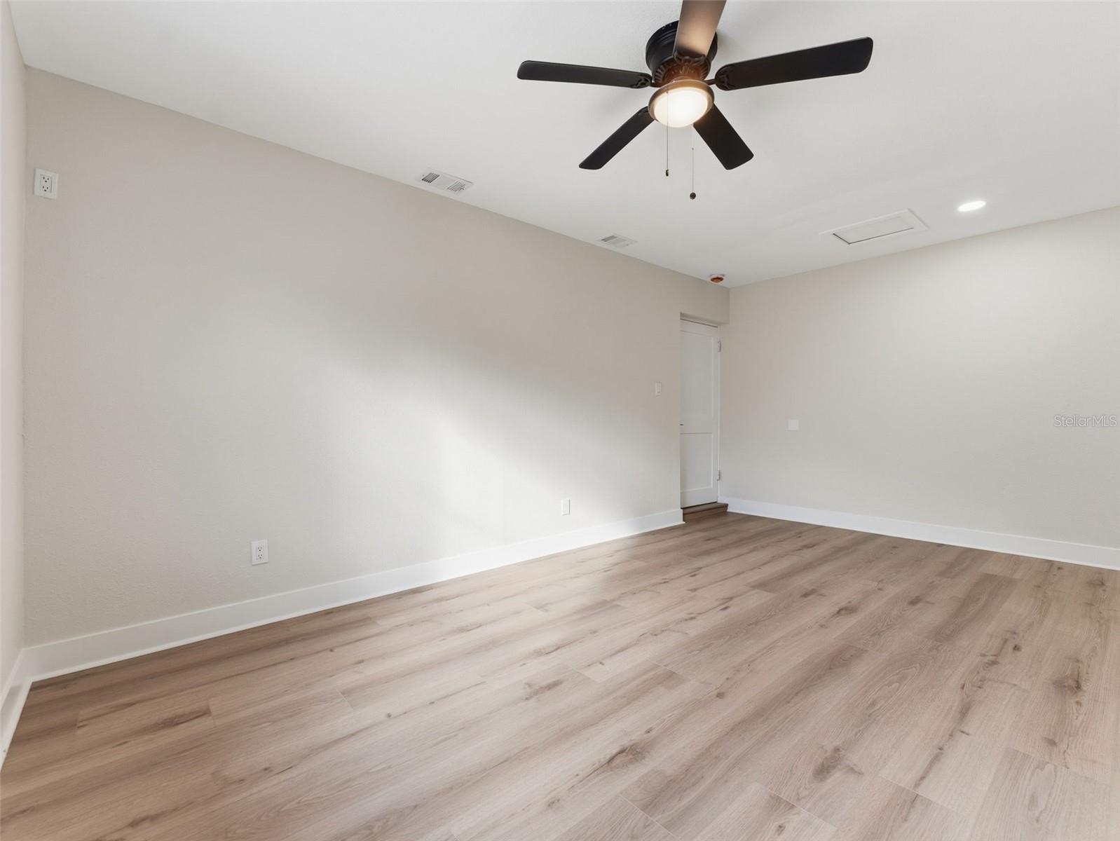 Image 14 of 32 For 1714 Saint Isabel Street