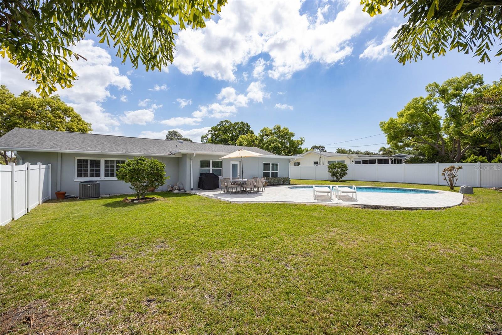 Image 27 of 42 For 2396 Mangrum Dr