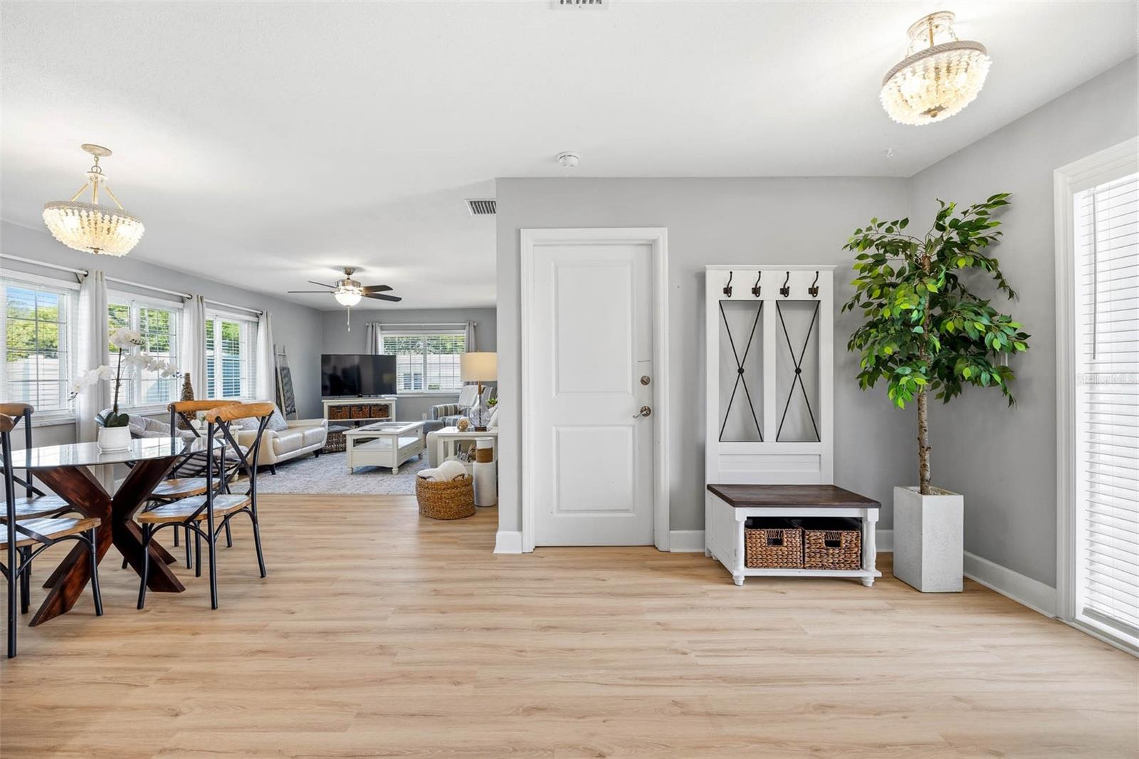 Image 5 of 42 For 2396 Mangrum Dr