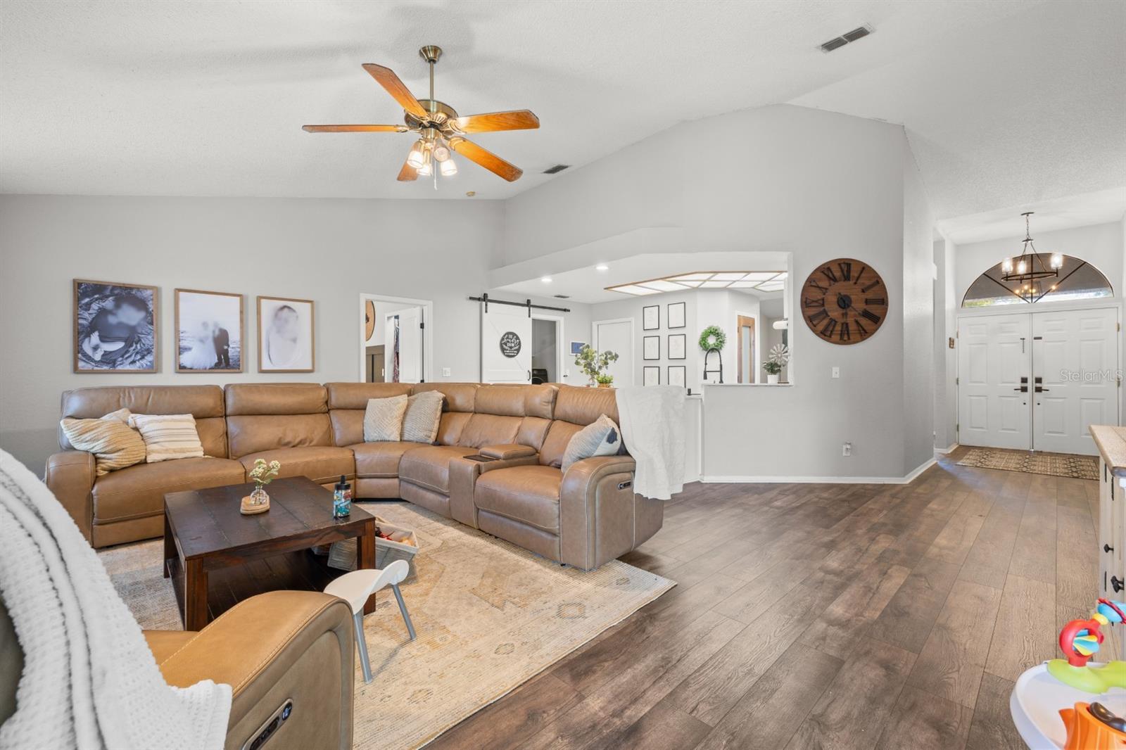 Image 11 of 38 For 5969 107th Terrace N