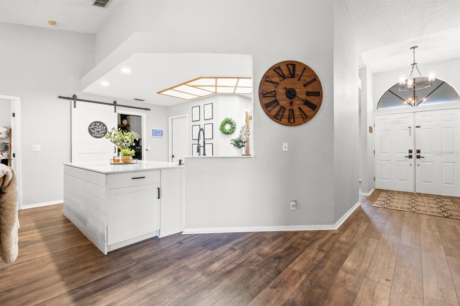 Image 9 of 38 For 5969 107th Terrace N