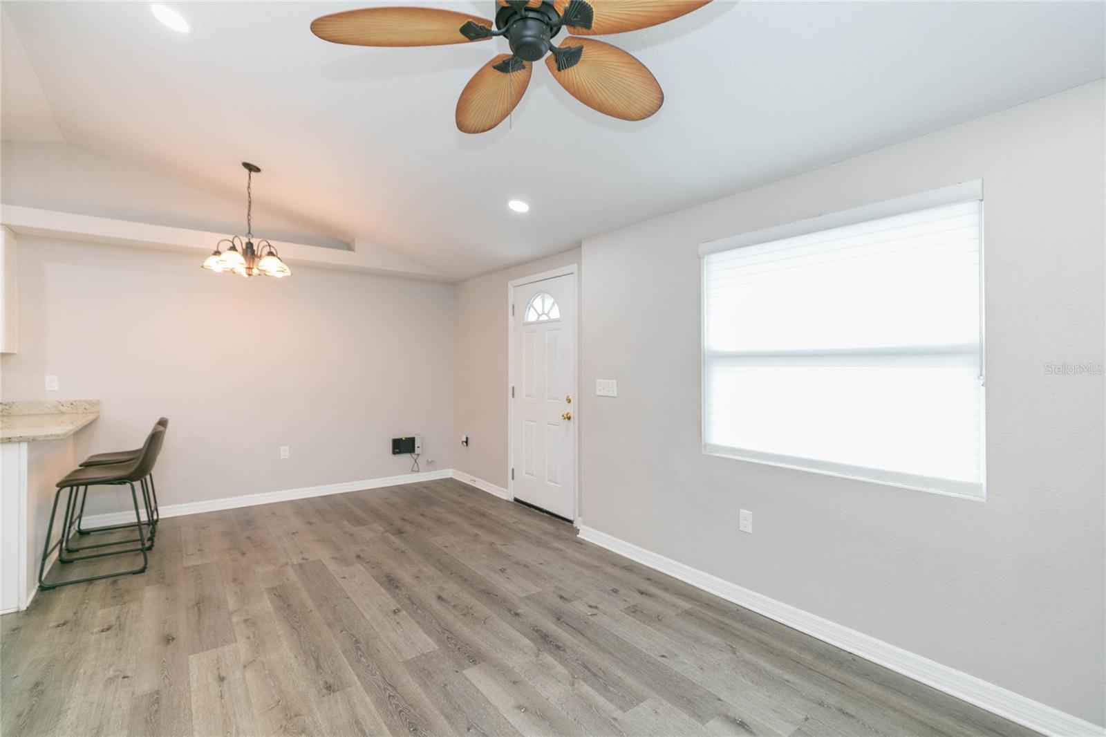 Image 10 of 31 For 39147 6th Avenue