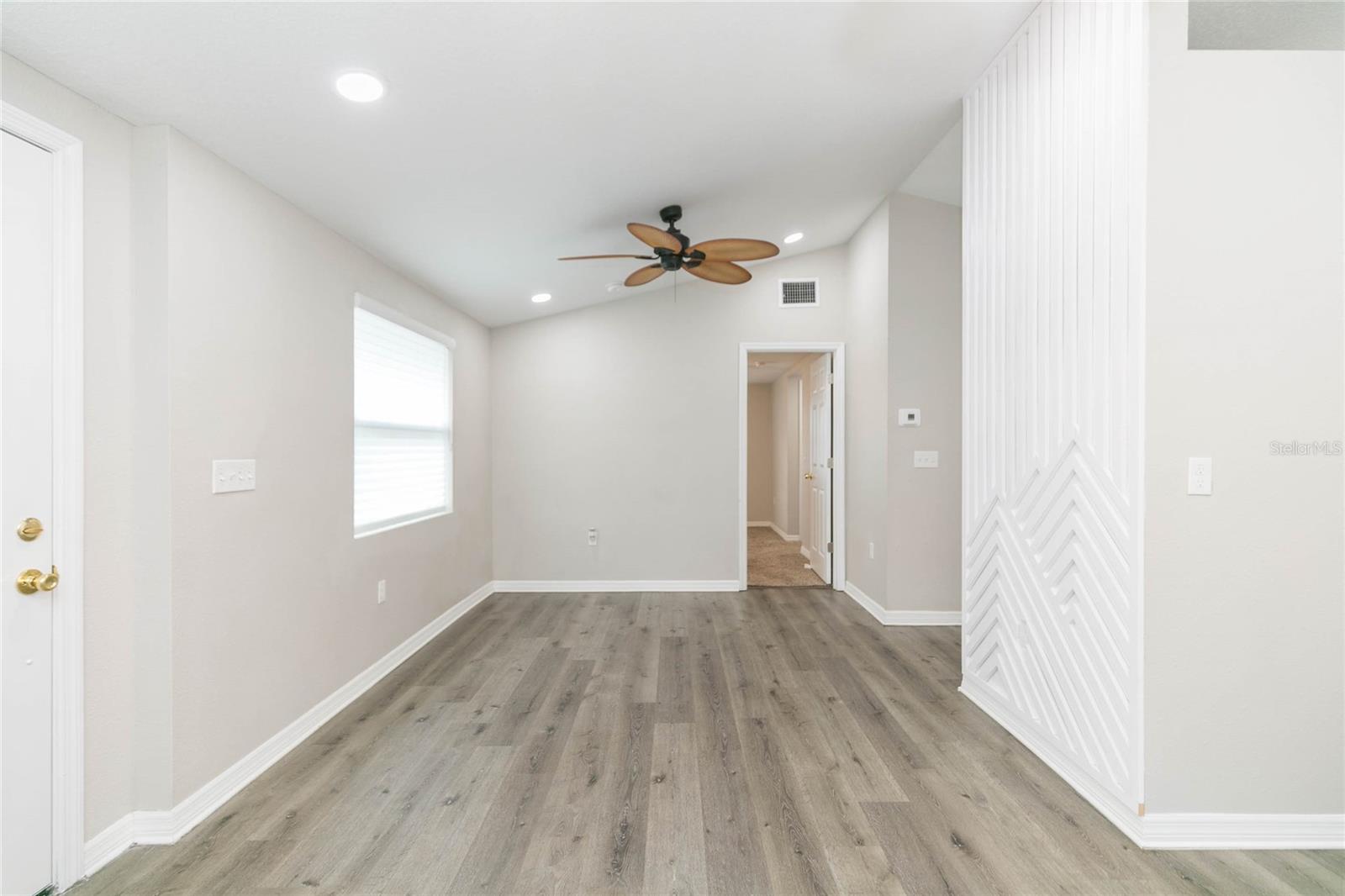 Image 6 of 31 For 39147 6th Avenue