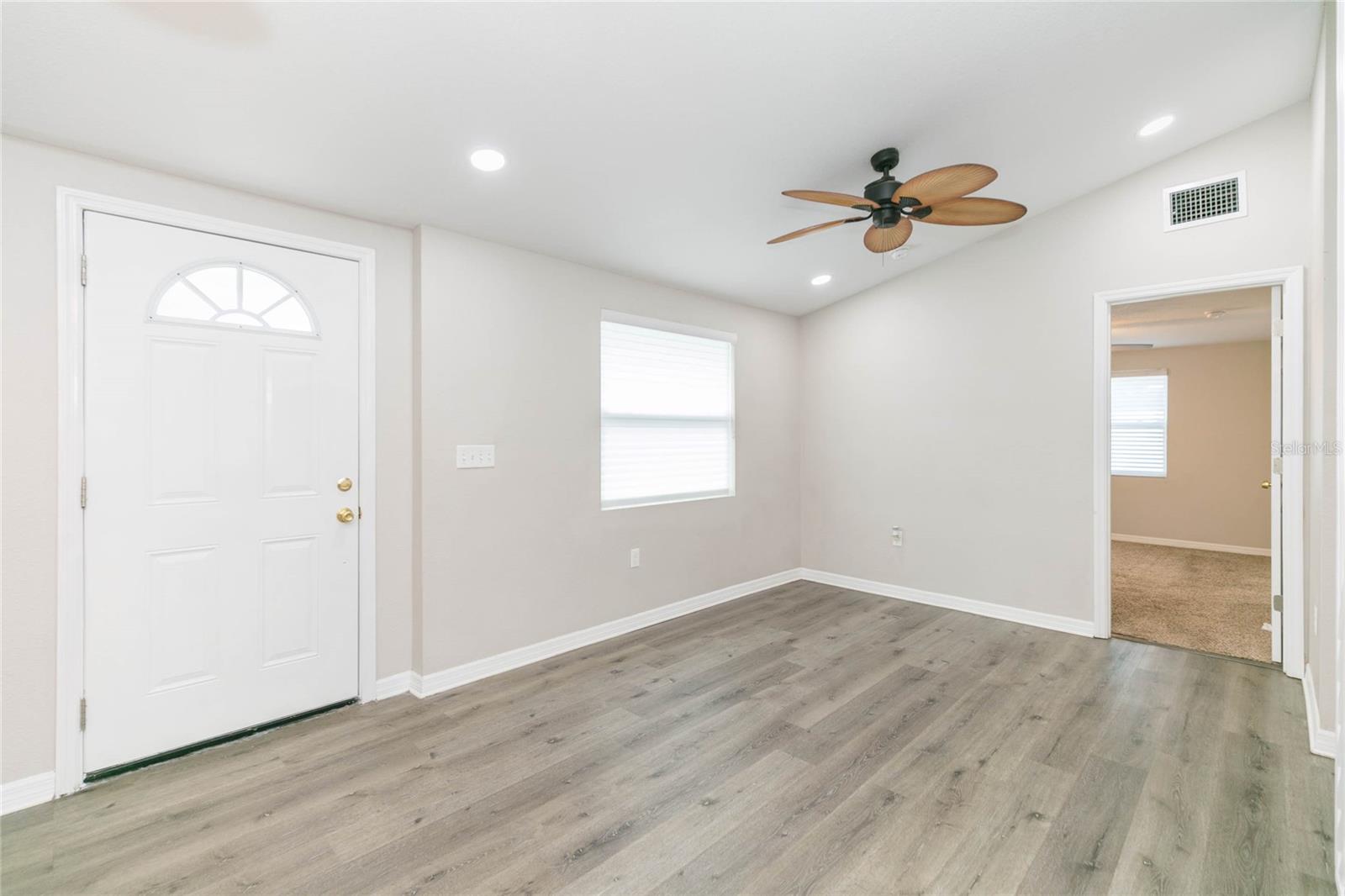 Image 7 of 31 For 39147 6th Avenue