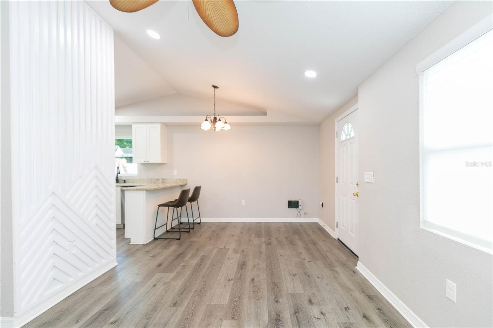 Image 9 of 31 For 39147 6th Avenue