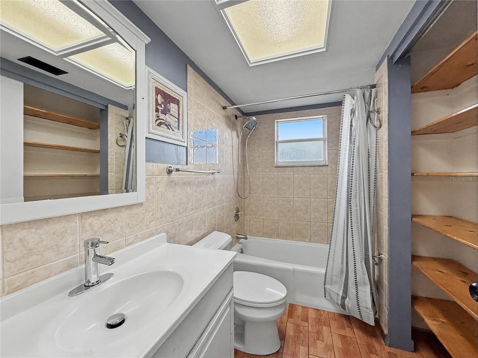 Image 10 of 13 For 7658 Laurel Valley Road