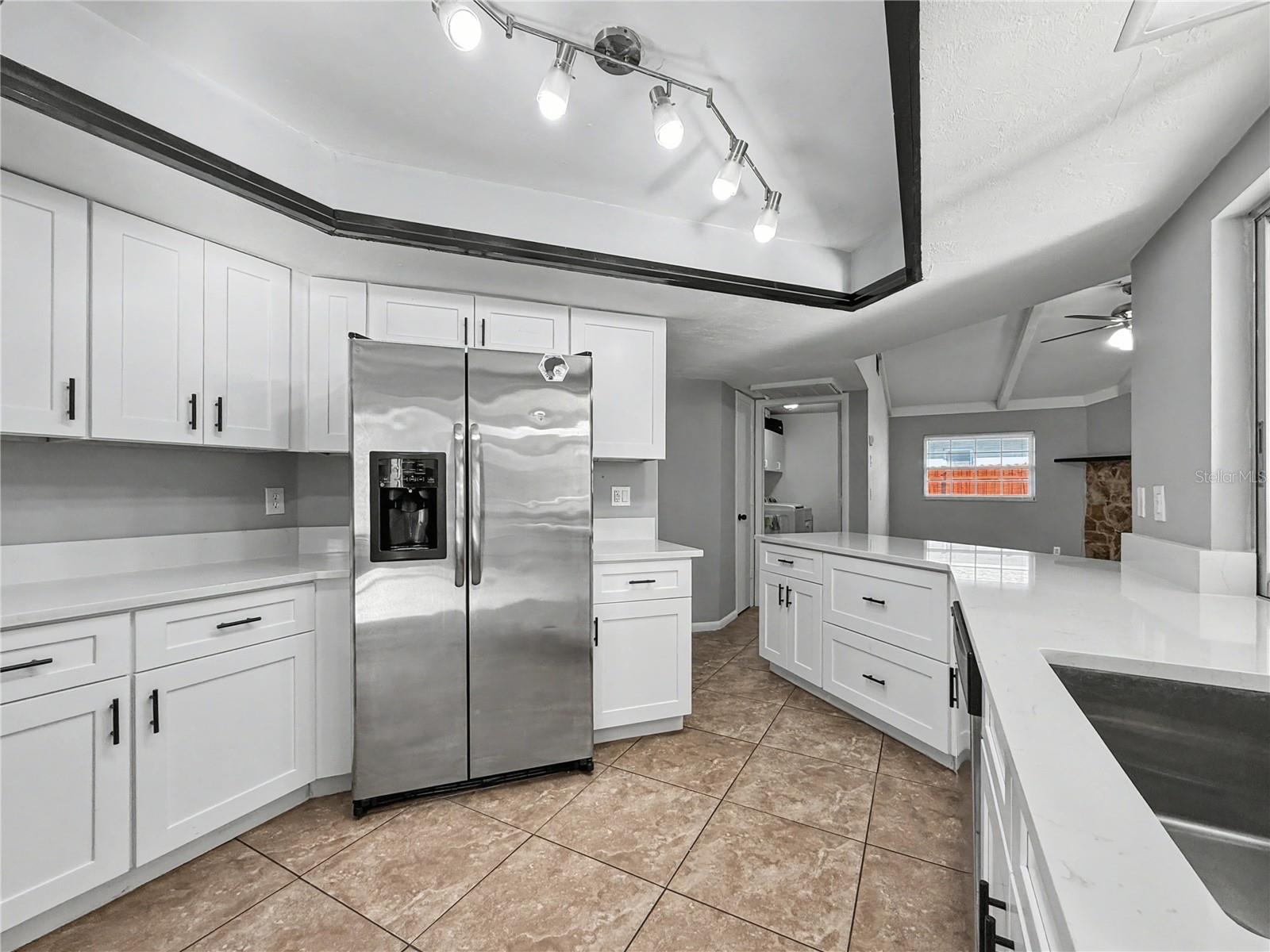 Image 5 of 13 For 7658 Laurel Valley Road