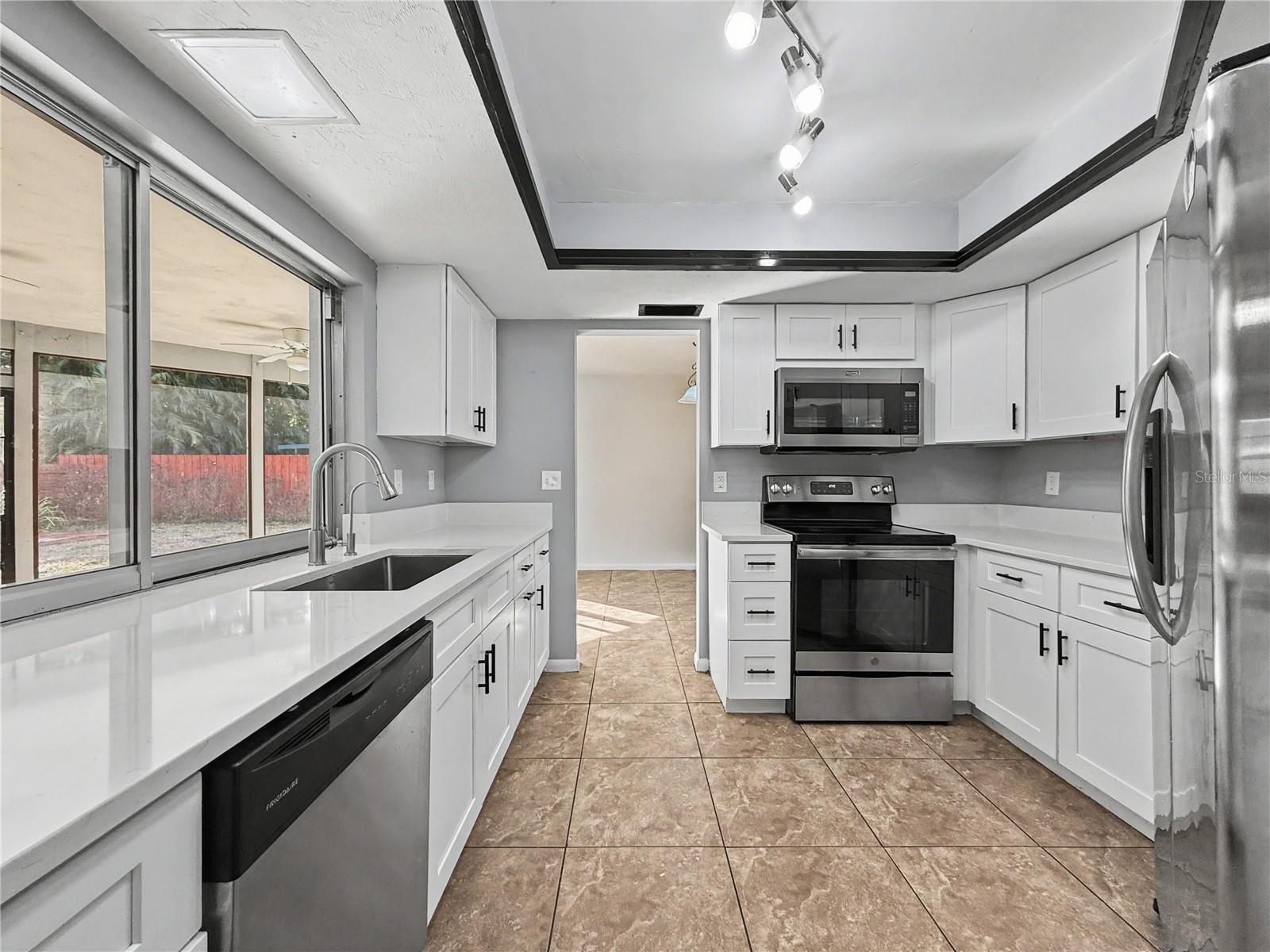 Image 6 of 13 For 7658 Laurel Valley Road