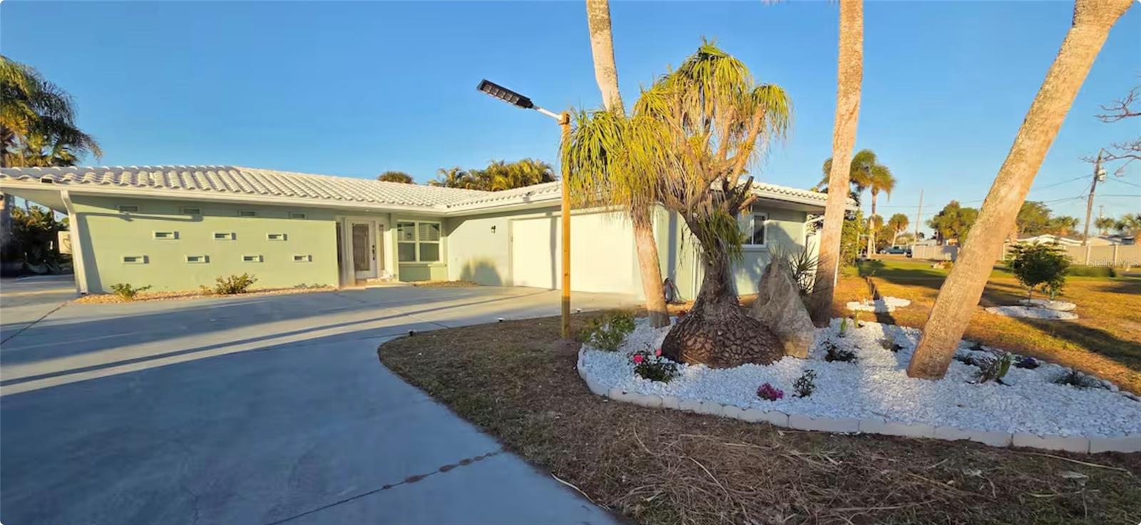 Details for 212 Bahia Vista Drive, ENGLEWOOD, FL 34223