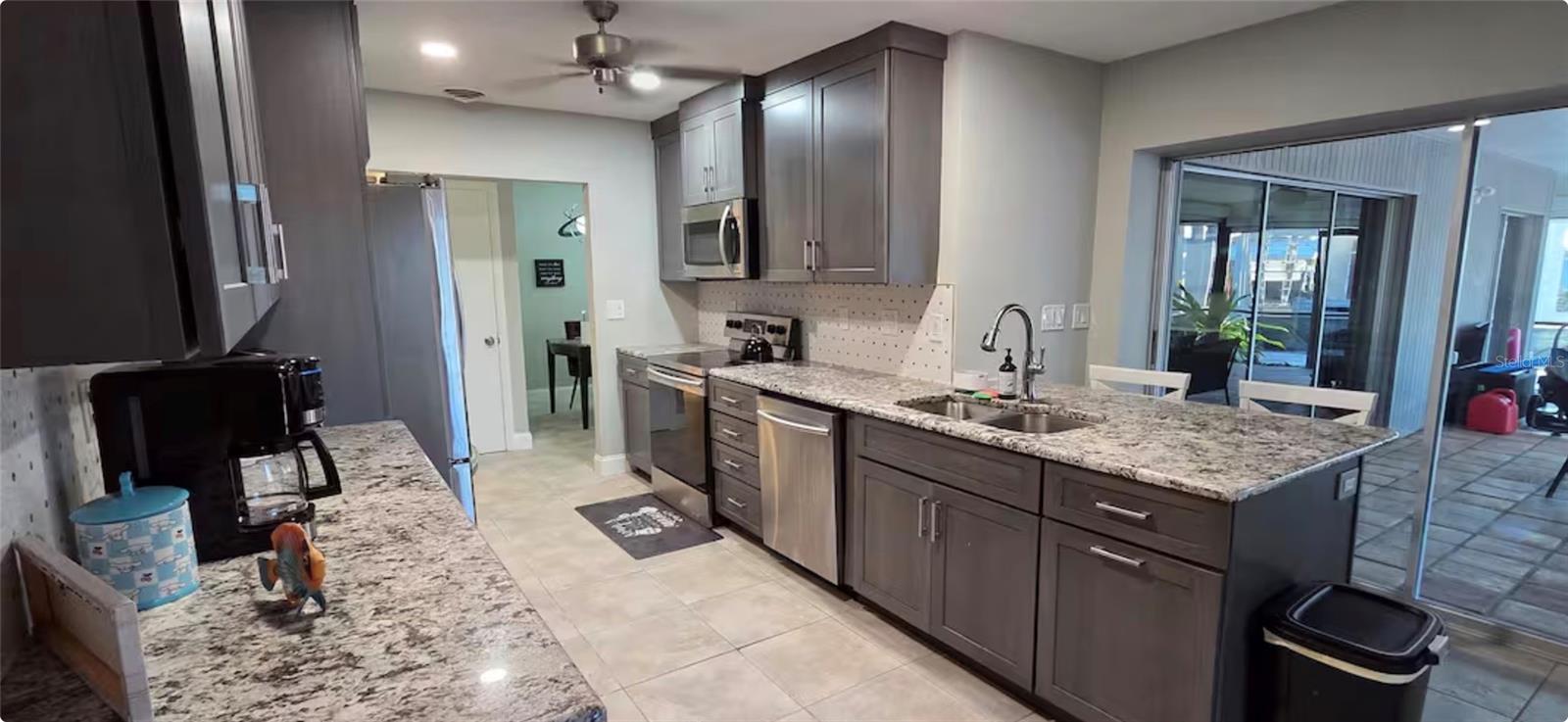 Image 7 of 29 For 212 Bahia Vista Drive