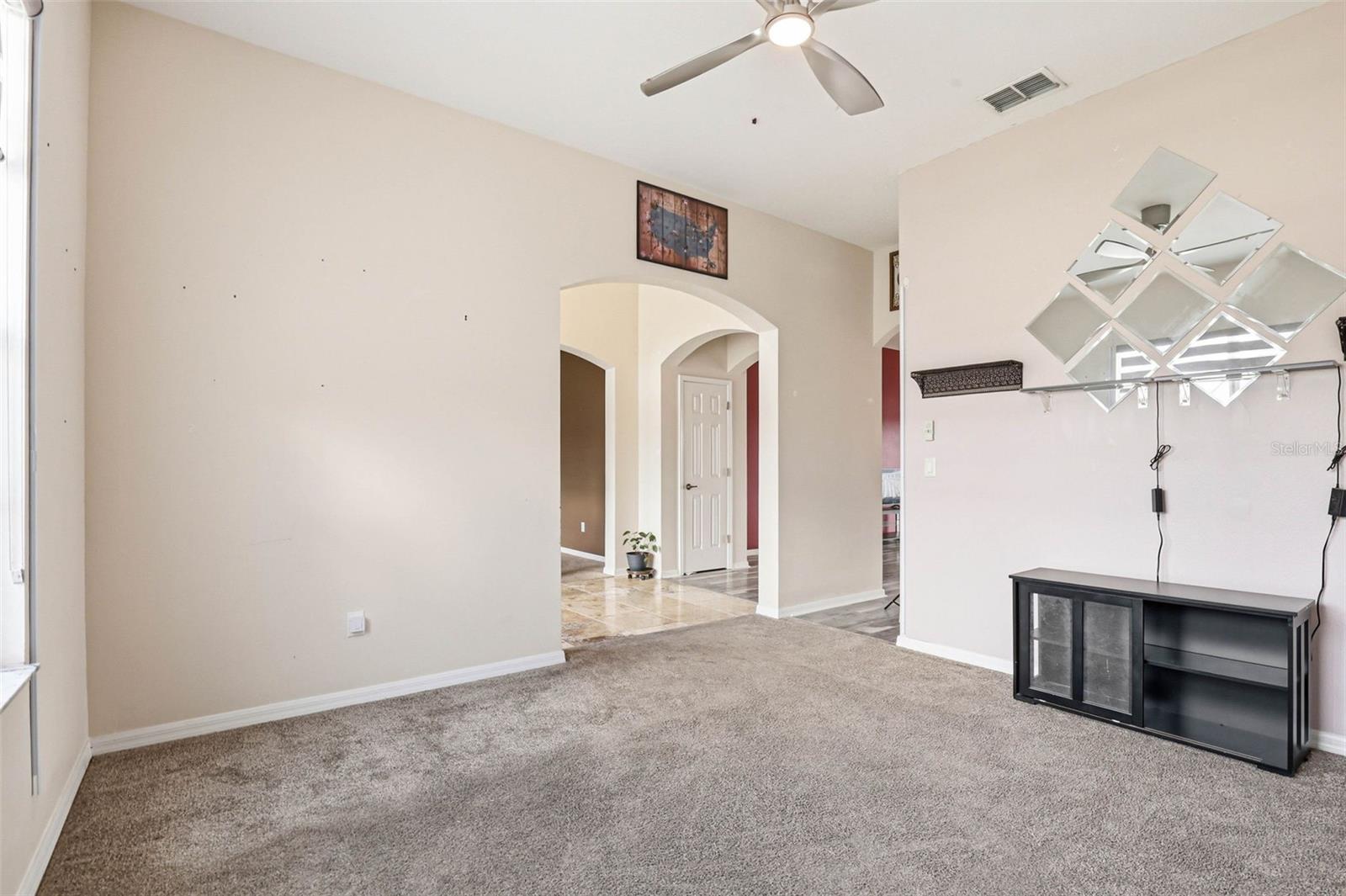 Listing photo id 14 for 13706 Artesa Bell Drive