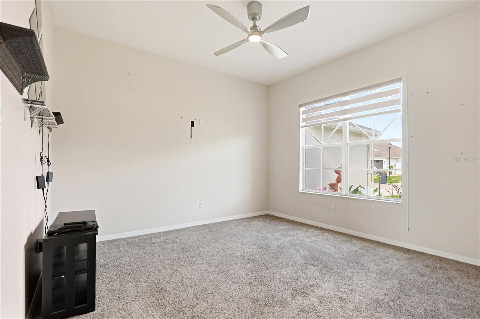 Listing photo id 15 for 13706 Artesa Bell Drive