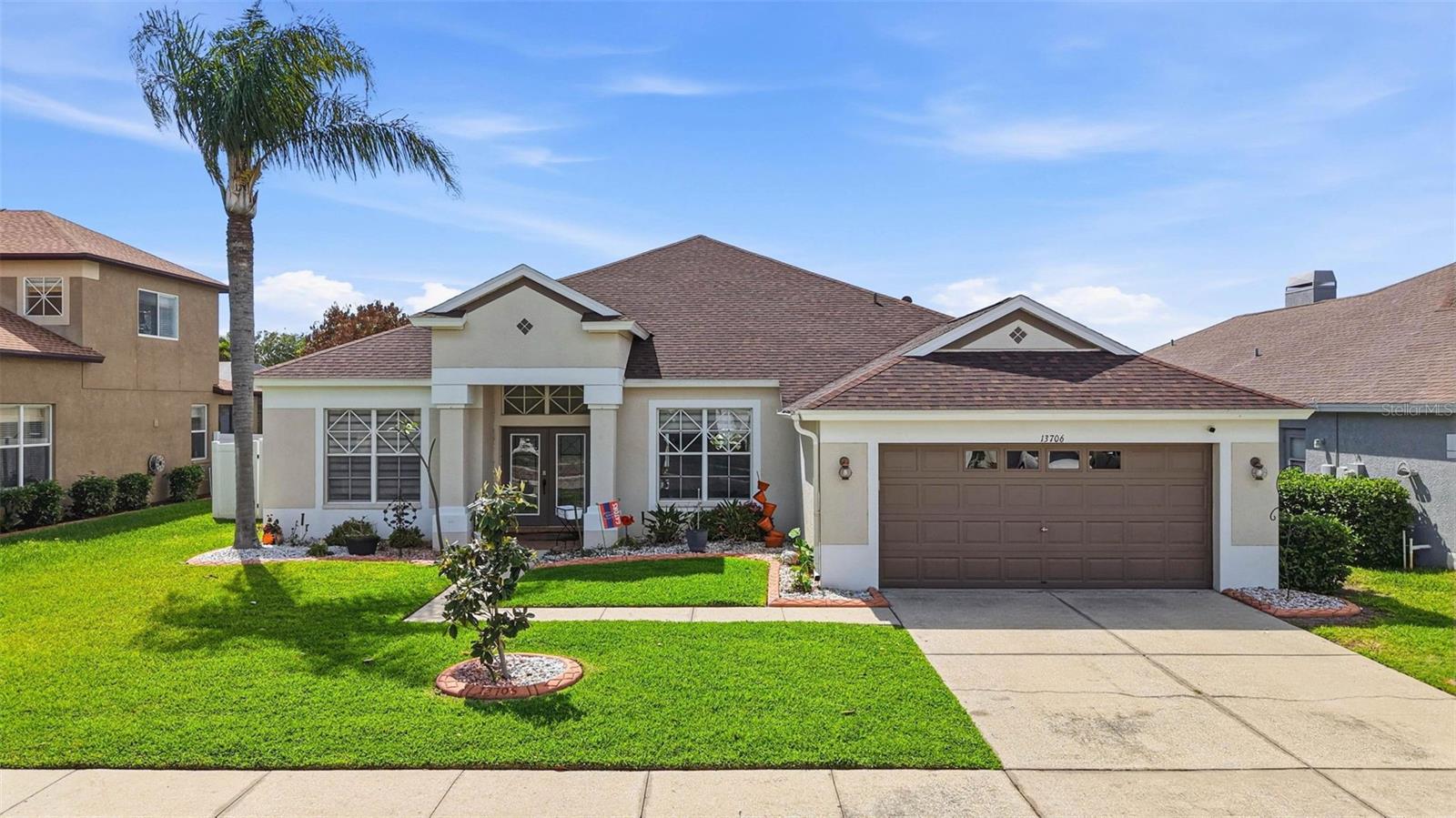 Listing photo id 1 for 13706 Artesa Bell Drive