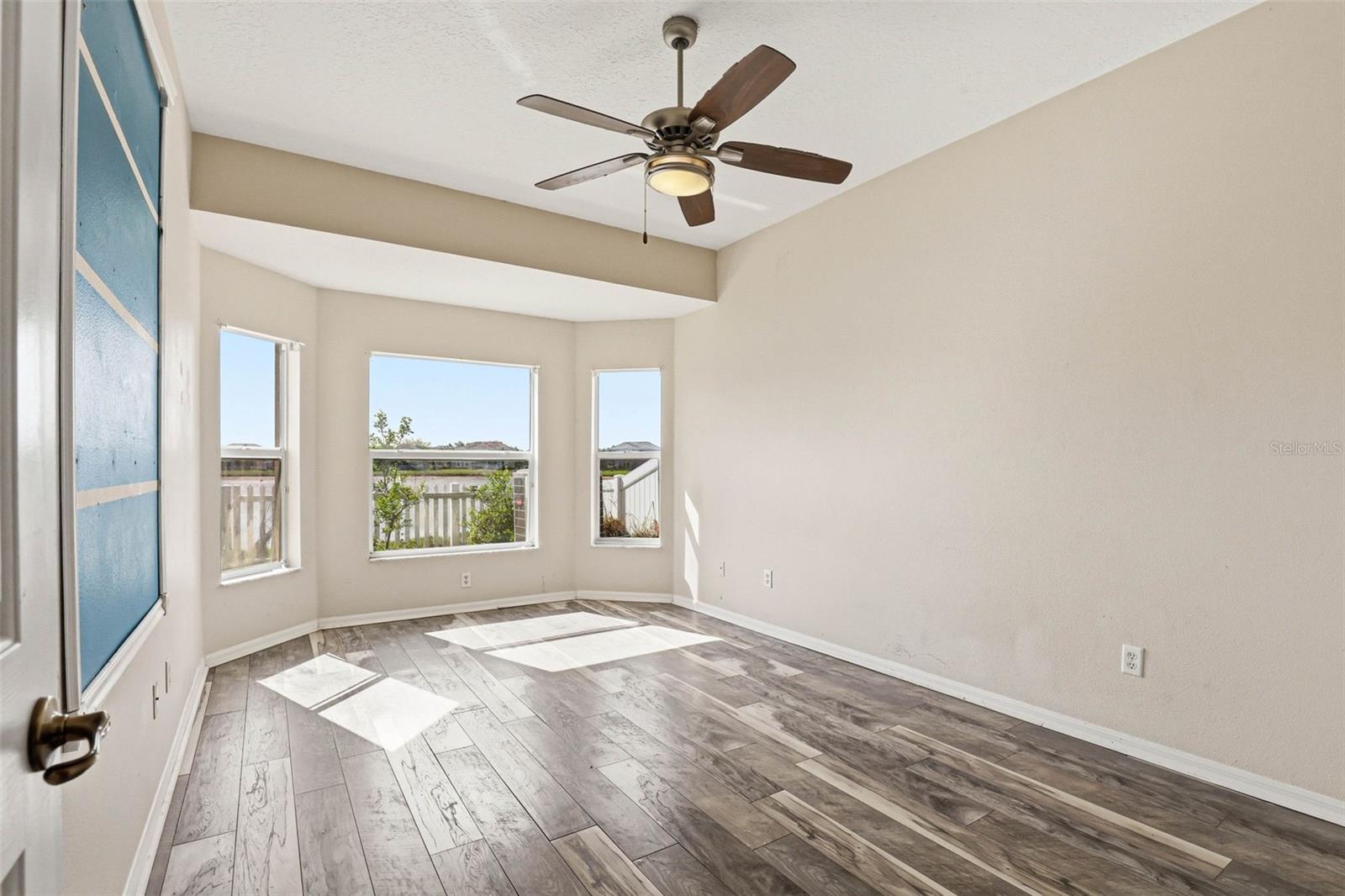 Listing photo id 29 for 13706 Artesa Bell Drive