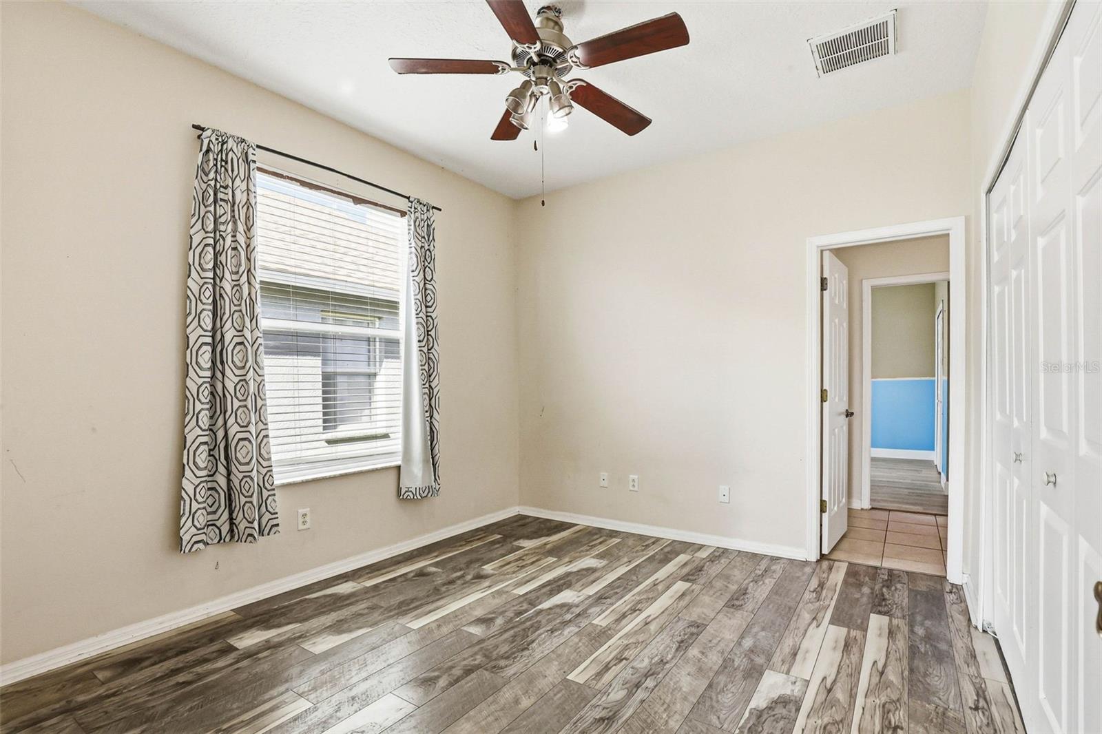 Listing photo id 32 for 13706 Artesa Bell Drive