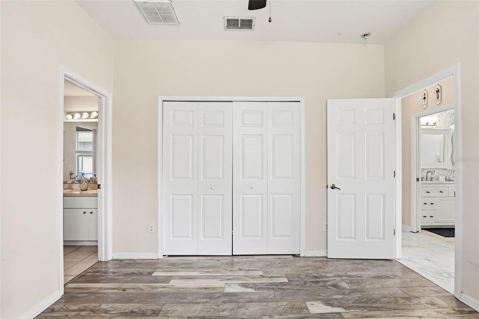 Listing photo id 33 for 13706 Artesa Bell Drive