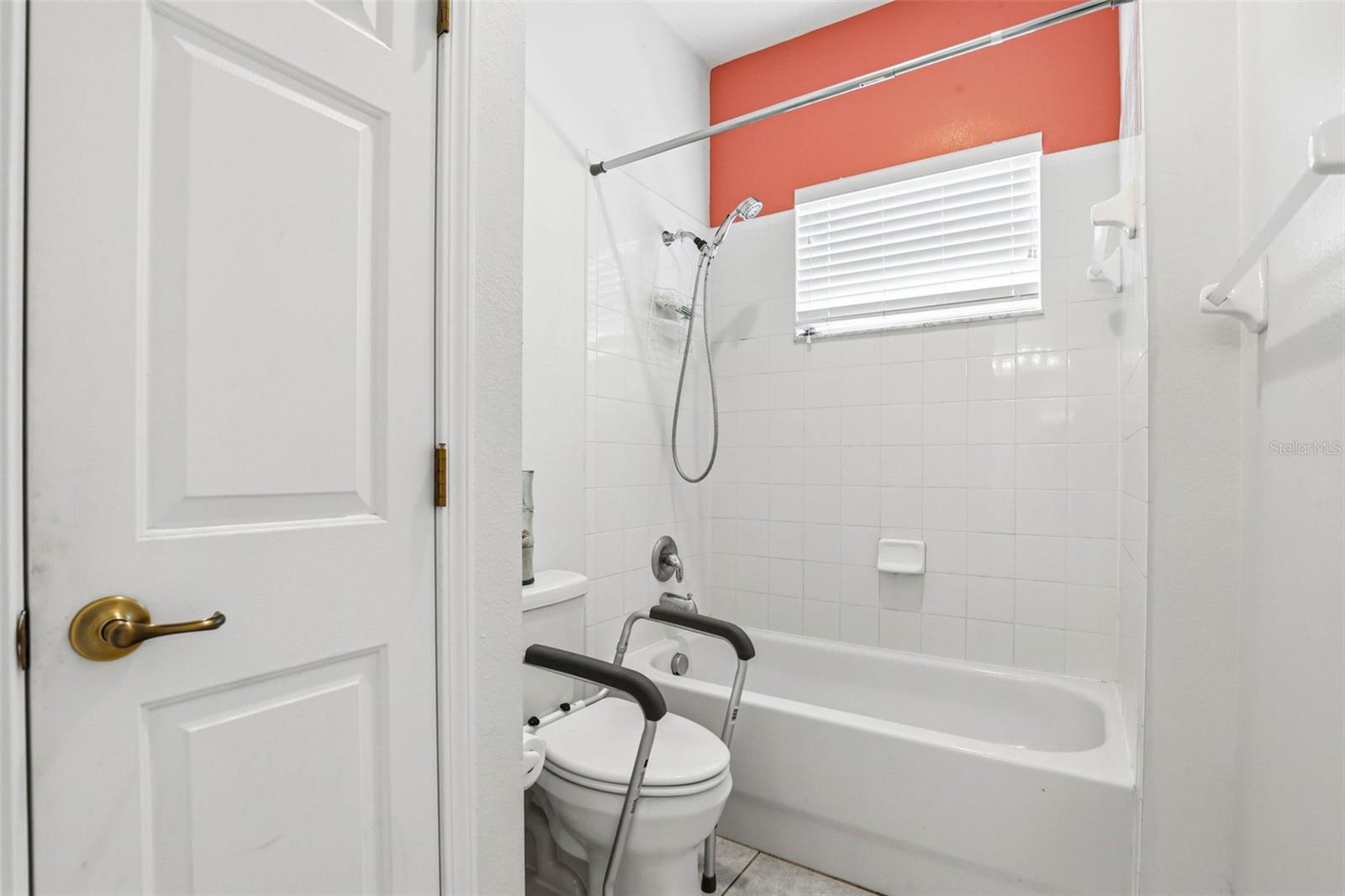 Listing photo id 36 for 13706 Artesa Bell Drive