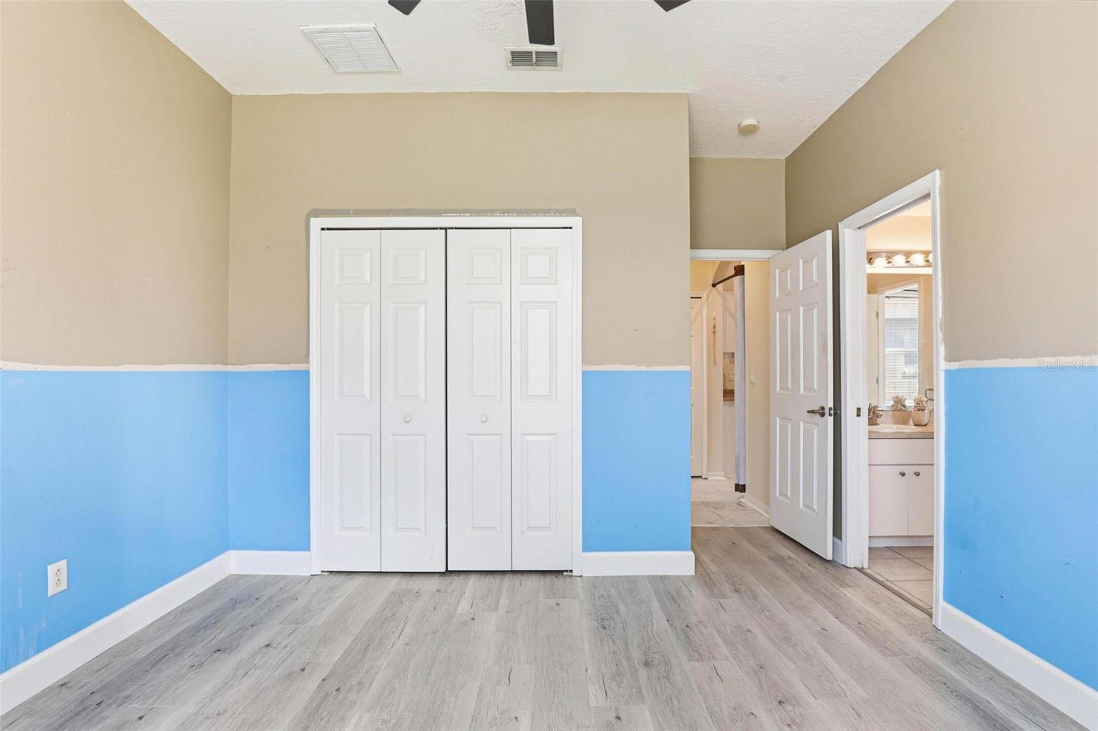 Listing photo id 39 for 13706 Artesa Bell Drive