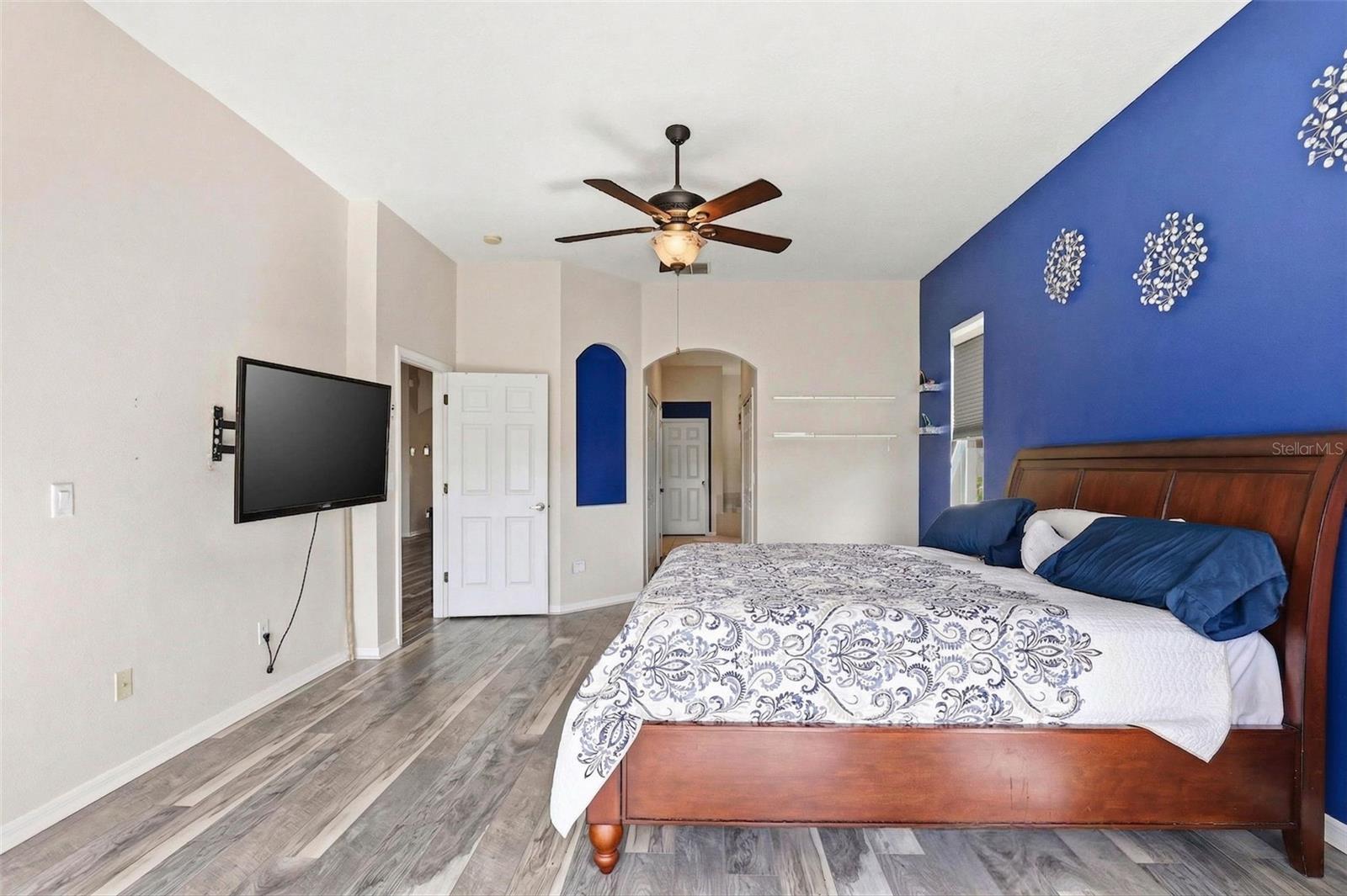 Listing photo id 42 for 13706 Artesa Bell Drive