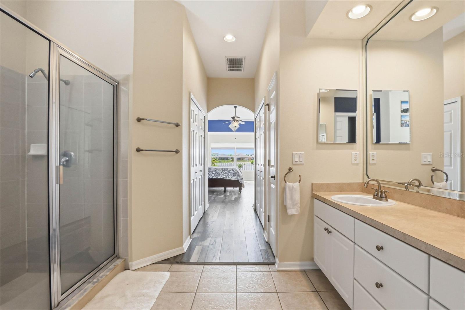 Listing photo id 48 for 13706 Artesa Bell Drive