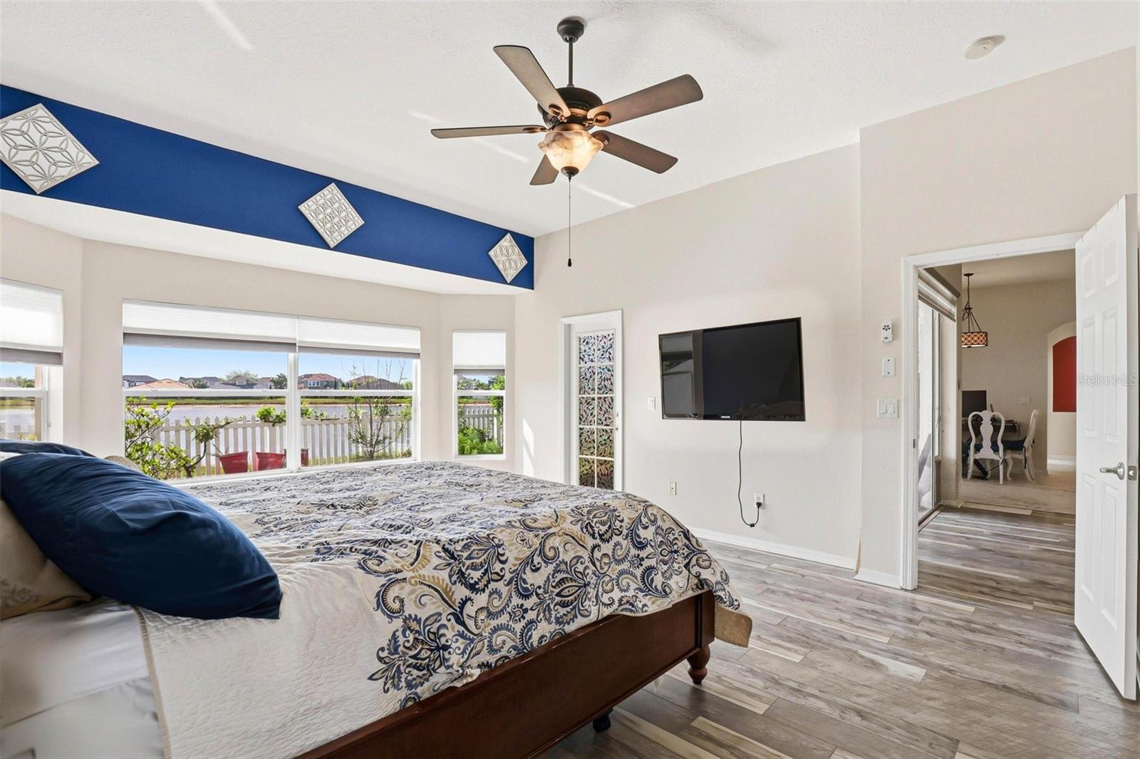 Listing photo id 49 for 13706 Artesa Bell Drive