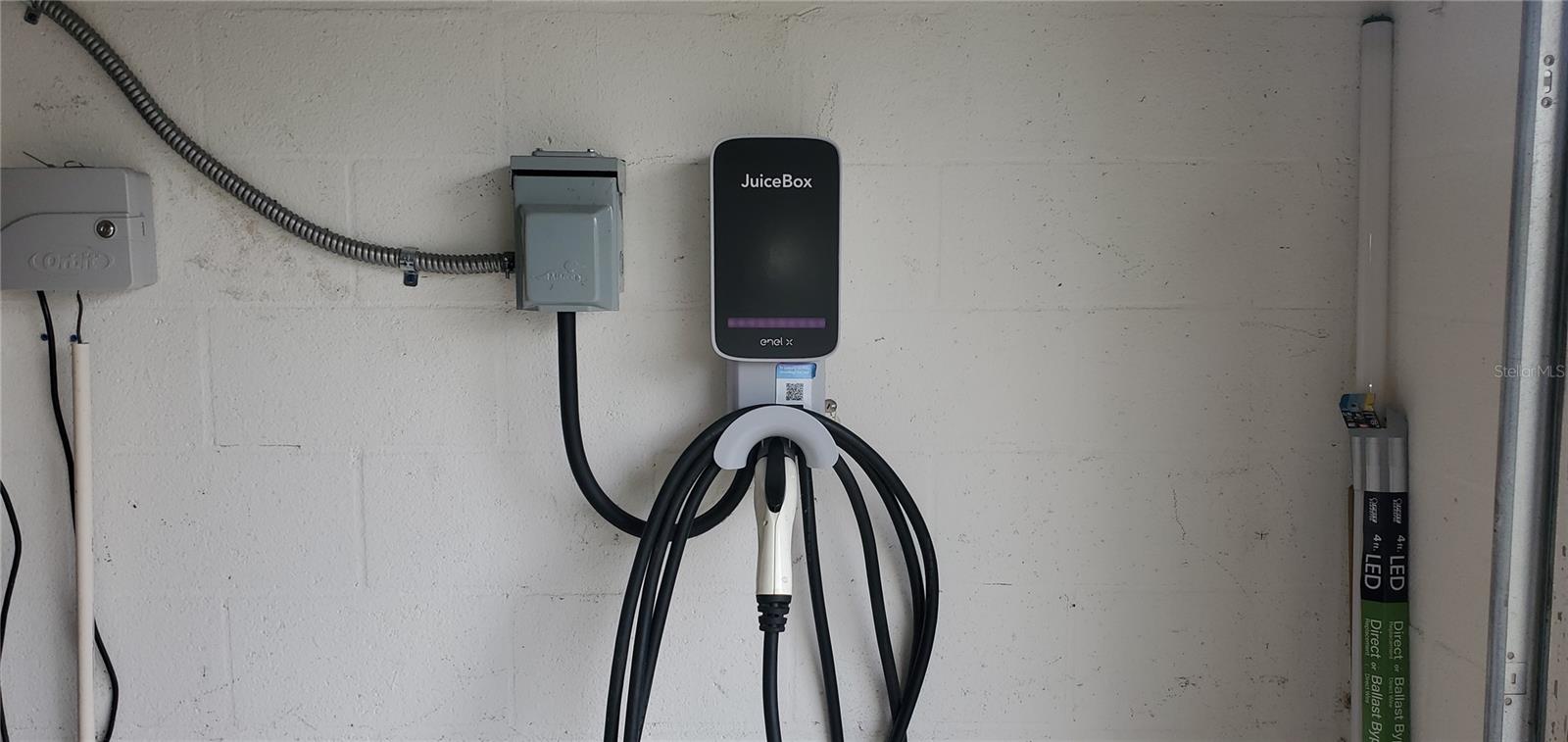 Listing photo id 52 for 13706 Artesa Bell Drive