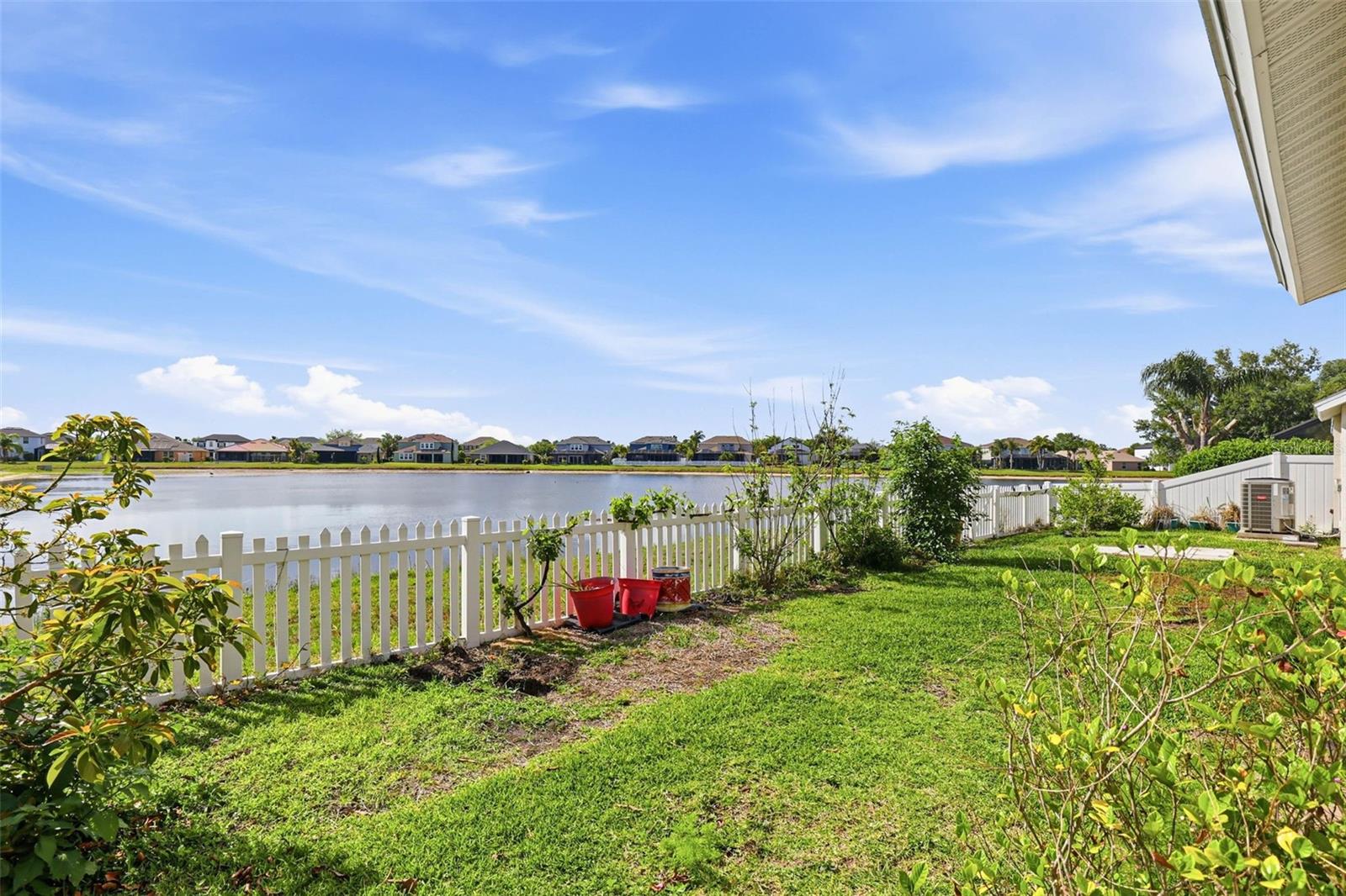 Listing photo id 61 for 13706 Artesa Bell Drive