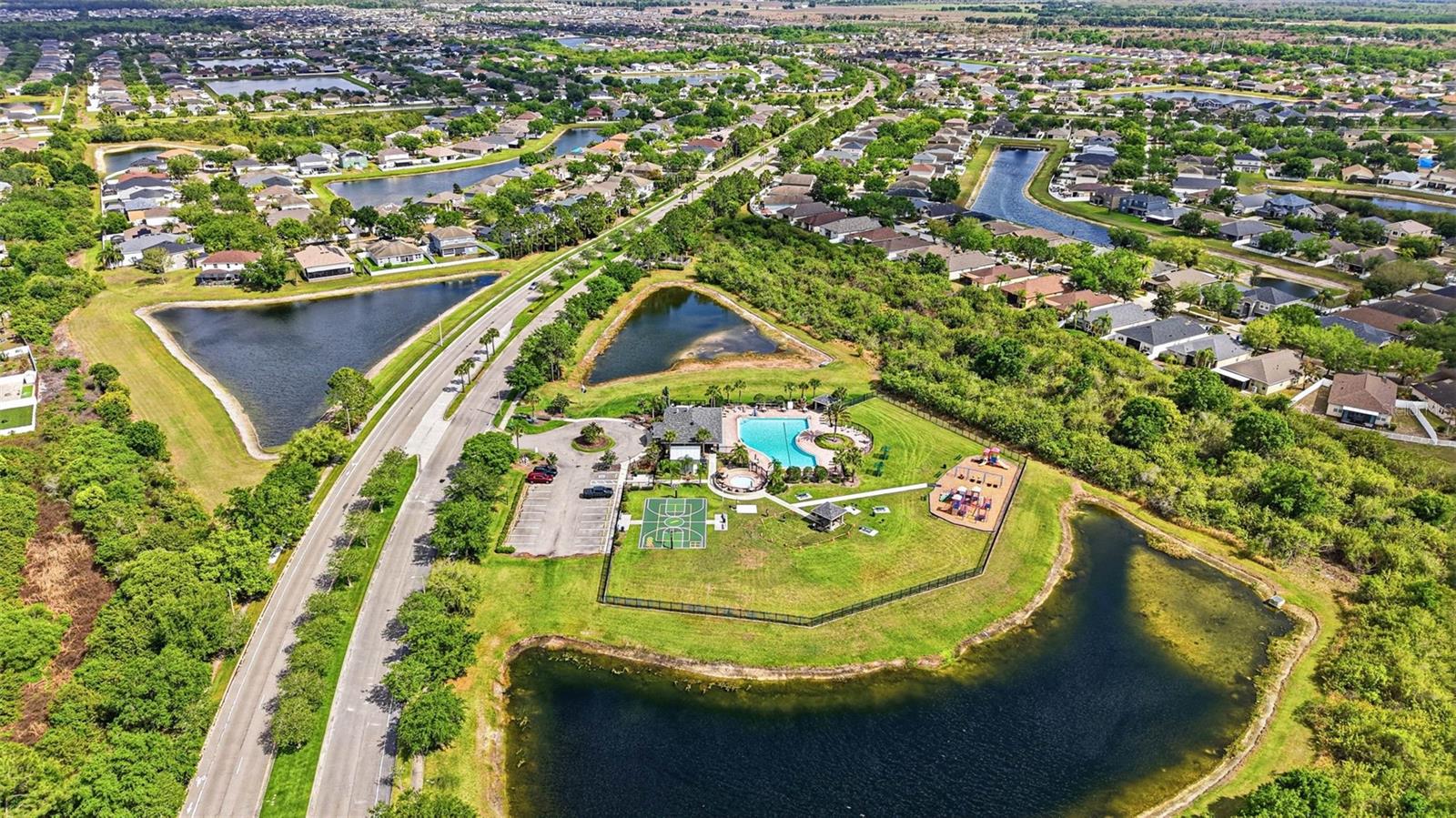 Listing photo id 69 for 13706 Artesa Bell Drive