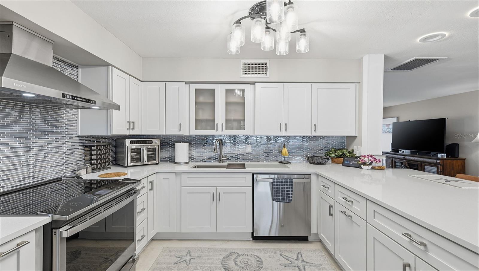 Image 11 of 45 For 4091 50th Avenue S