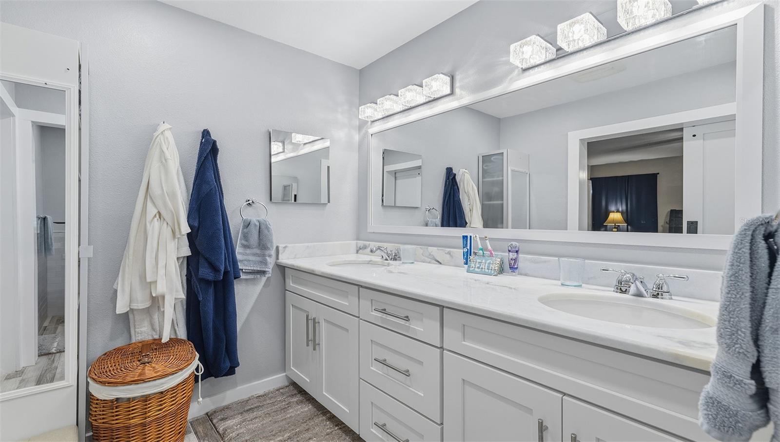 Image 16 of 45 For 4091 50th Avenue S