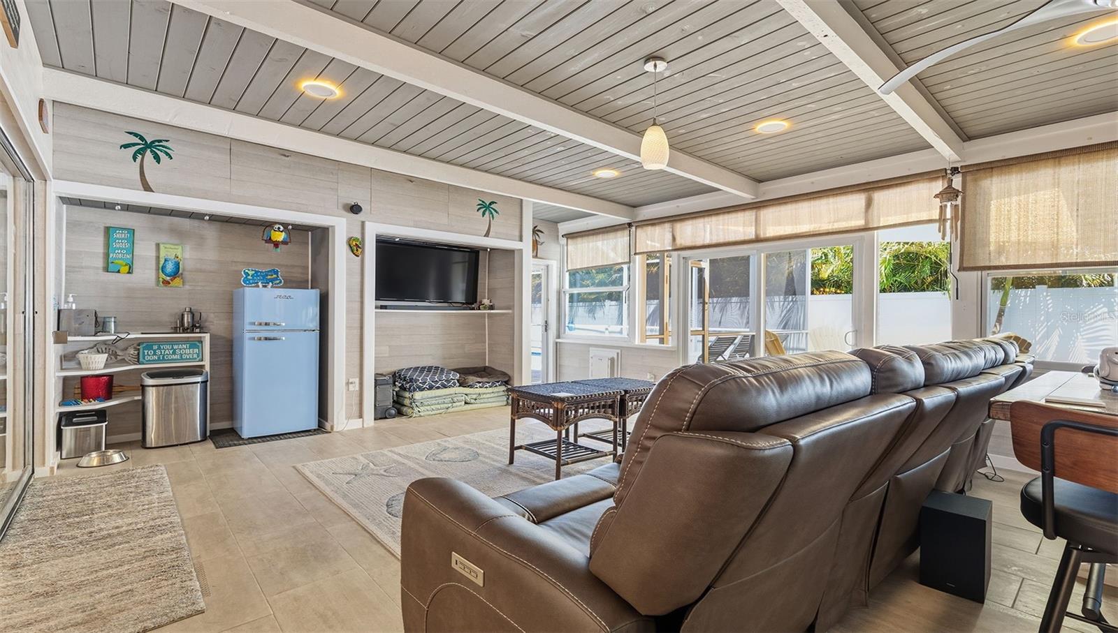 Image 24 of 45 For 4091 50th Avenue S