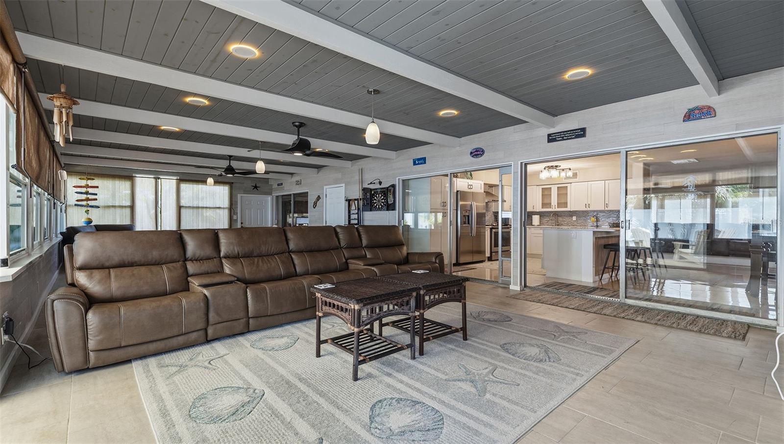 Image 28 of 45 For 4091 50th Avenue S