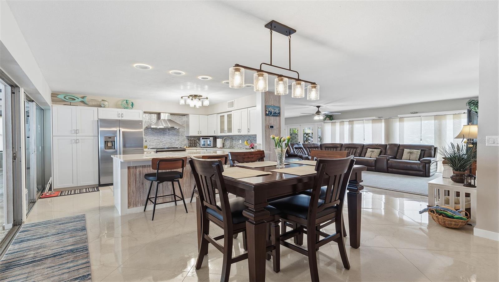 Image 9 of 45 For 4091 50th Avenue S